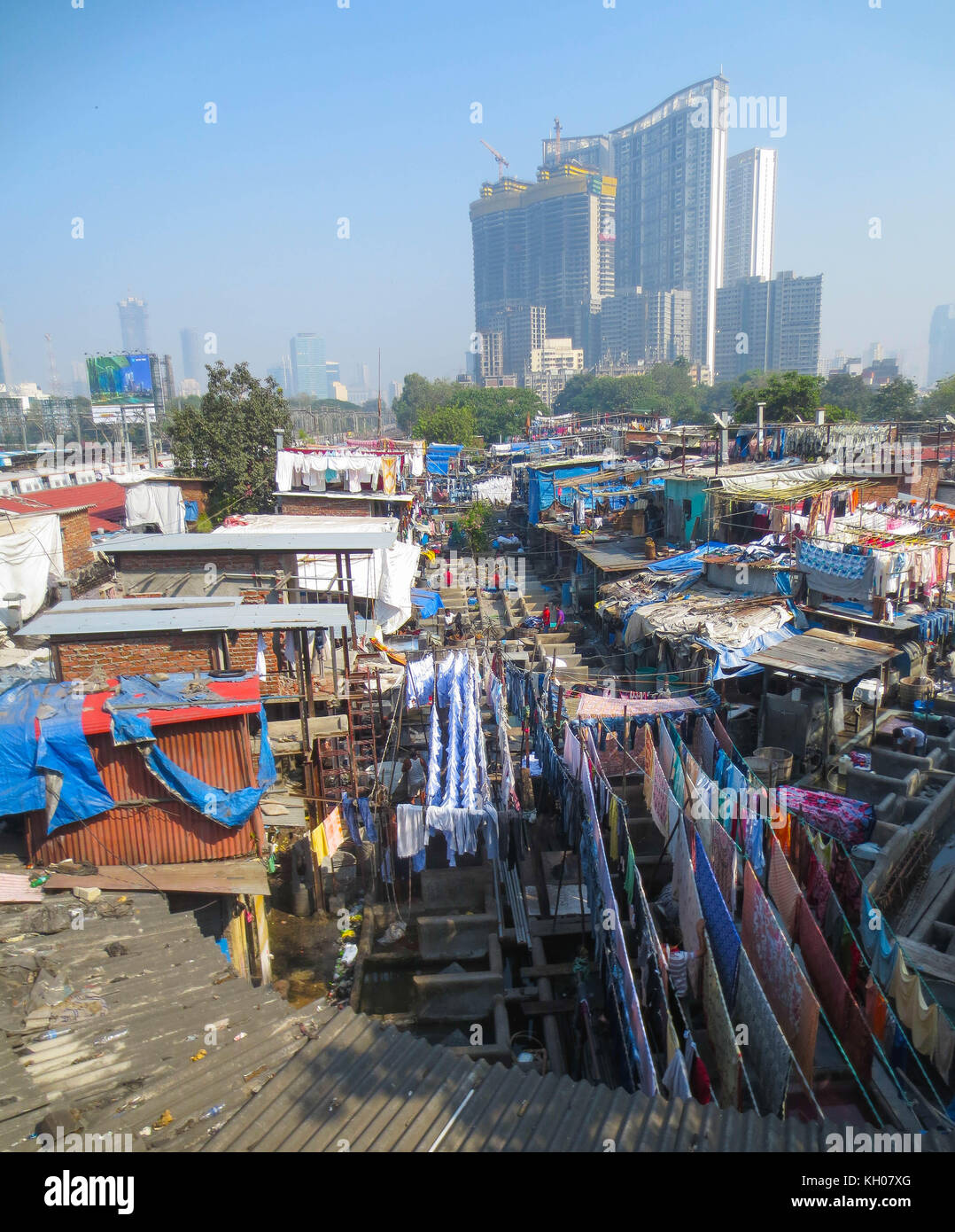Old and new Mumbai. The clothes washing district of Dhobi Ghat and a