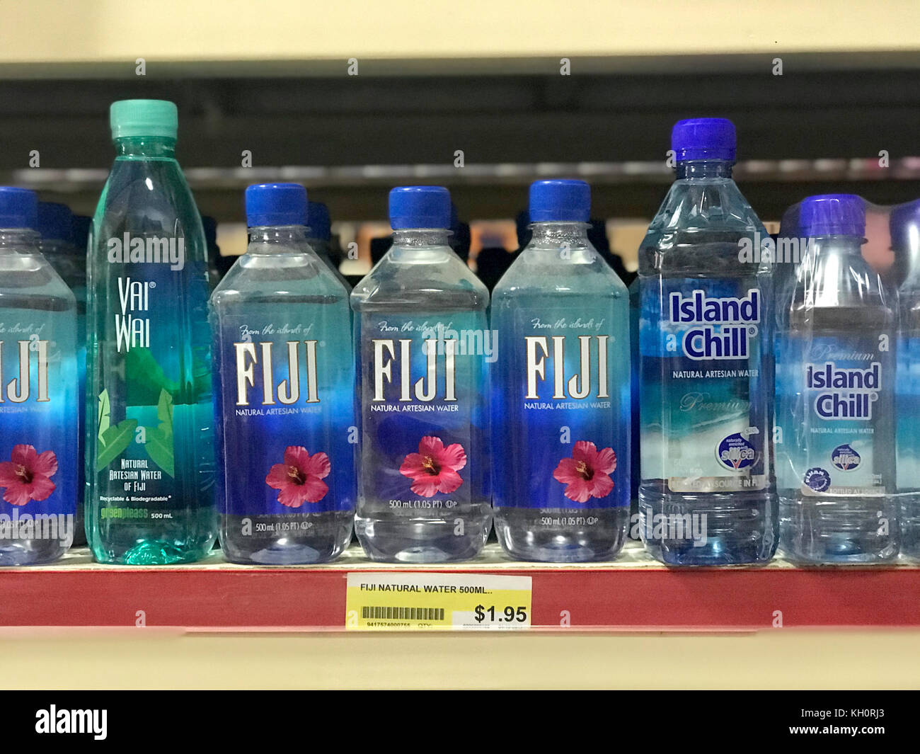 Fiji water png. Вода минеральная fiji / фиджи негазированная пэт 0. Минеральная вода фиджи. Вода эстетика. Fiji вода.