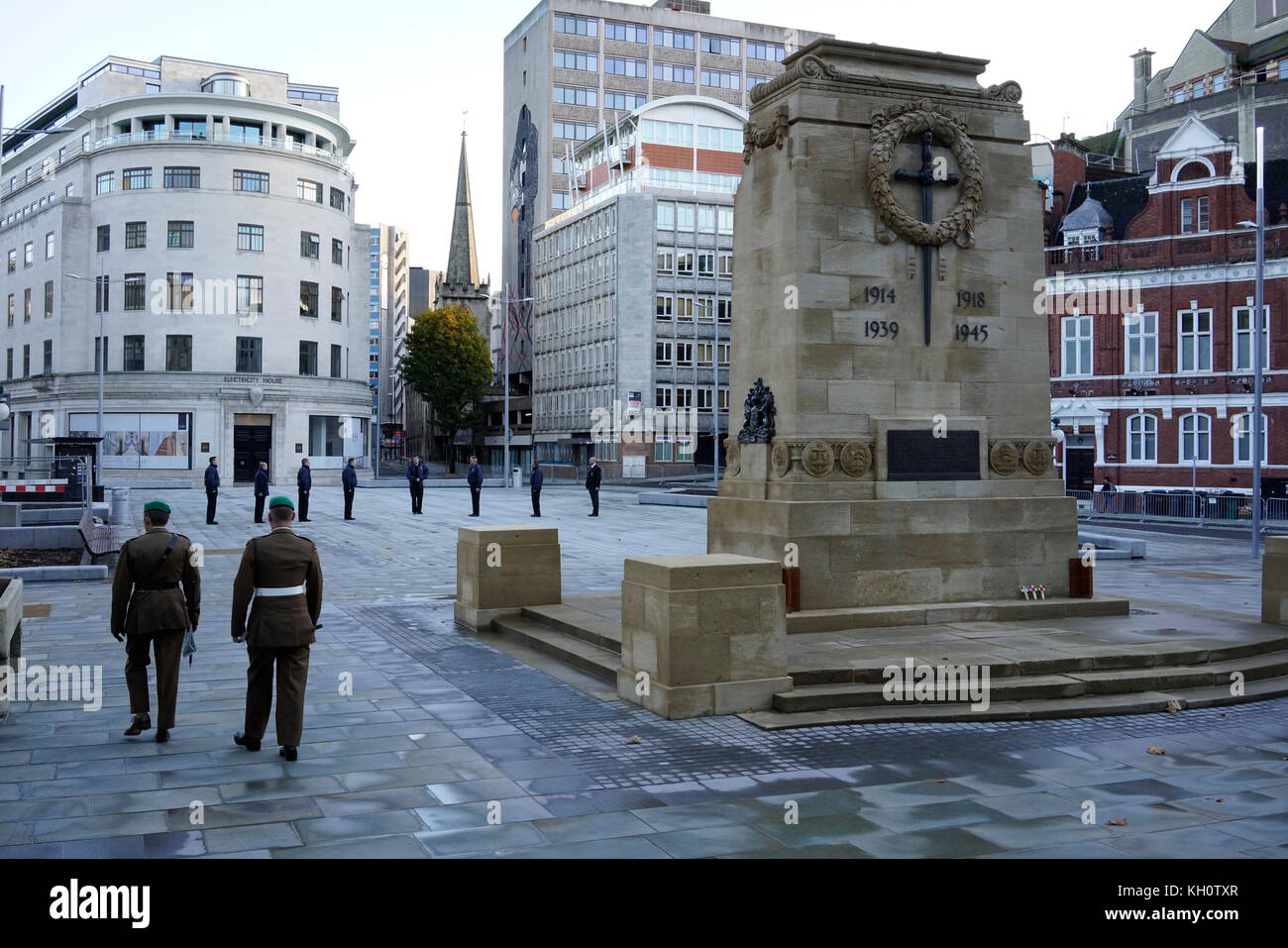 Bristol, United Kingdom, 12 November 2017. Early morning preparations on a bright and brisk day at the newly refurbished Cenotaph in Bristol, ahead of the Remembrance Day service. Credit: mfimage/Alamy Live News Stock Photo