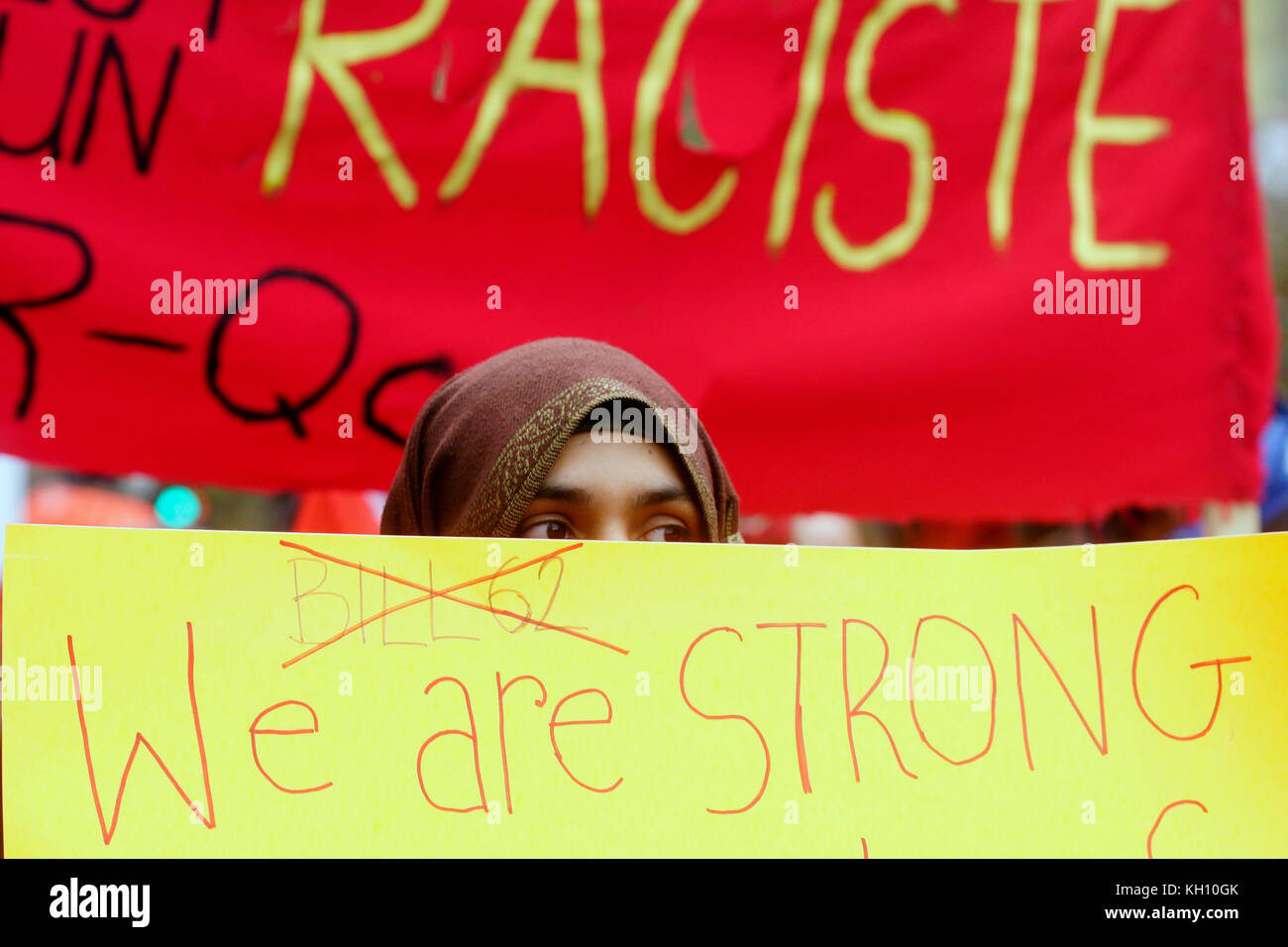 Montreal, Canada. 12th Nov, 2017. Muslim woman participating at a protest march against racism.Credit:Mario Beauregard/Alamy Live News Stock Photo