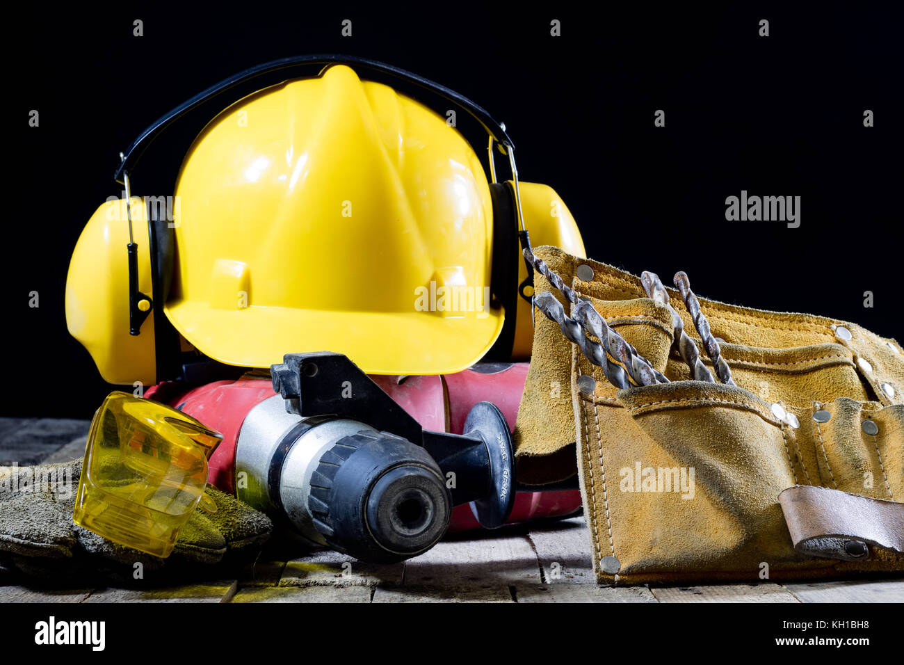 Jackhammer ear protection hires stock photography and images Alamy
