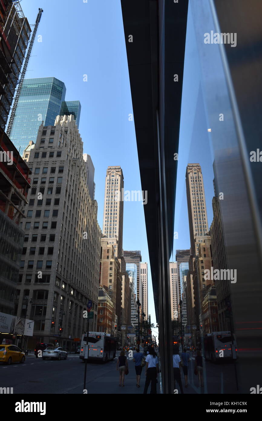 444 madison hi res stock photography and images Alamy