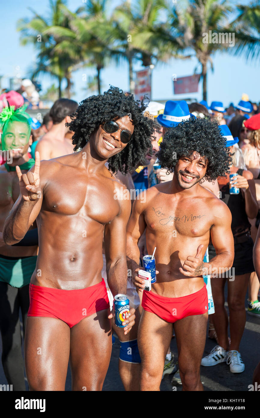 gays turn on 2009 gay pride event
