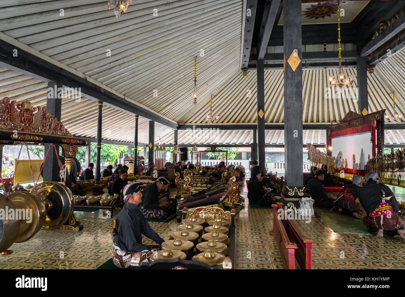 Yogyakarta, Indonesia - October 20171: Gamelan orchestra at Kraton grand palace ,Yogyakarta, Indonesia. Gamelan is a traditional music fin Indonesia Stock Photo