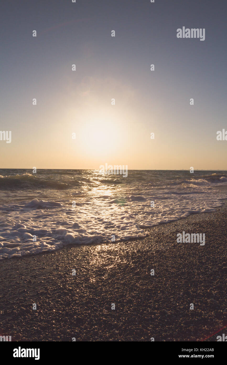 Beautiful sunset on the summer sea Stock Photo - Alamy