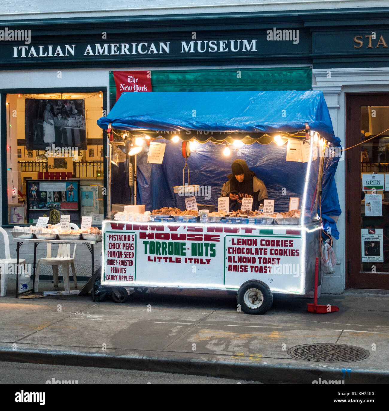 Vinnys nut house hires stock photography and images Alamy