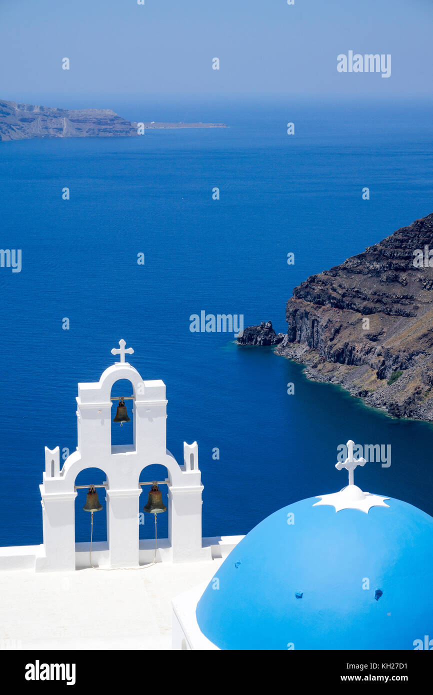 Orthodox church at the crater edge of Firofestani, view on Caldera, Santorini, Cyclades, Greece, Mediterranean Sea, Europe Stock Photo