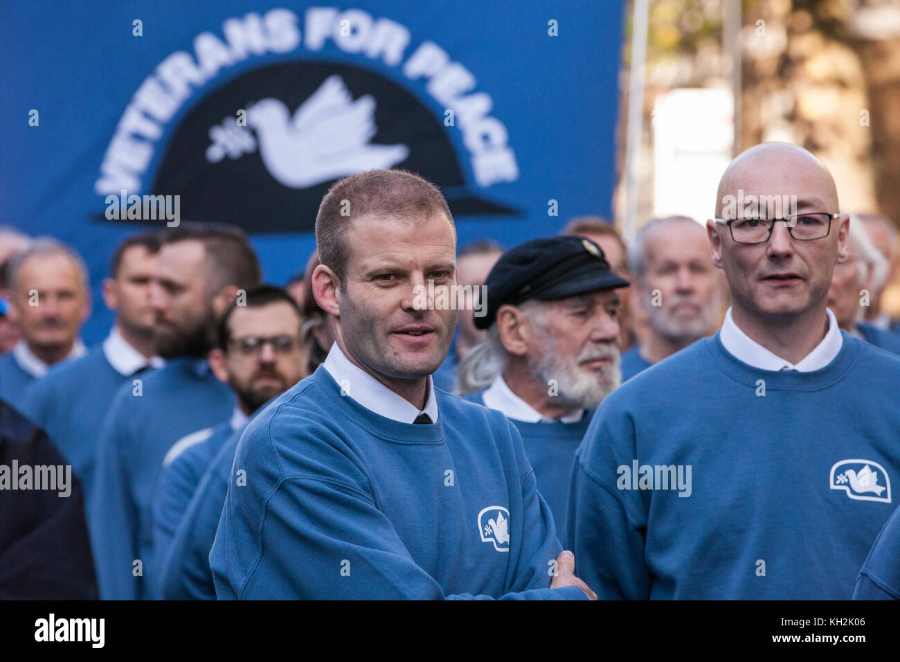 London, UK. 12th November, 2017. Ben Griffin (c), ex-SAS soldier and coordinator of Veterans For Peace UK, organises ex-services men and women from Veterans For Peace UK (VFP UK) preparing to walk to the Cenotaph on Remembrance Sunday. VFP UK was founded in 2011 and works to influence the foreign and defence policy of the UK for the larger purpose of world peace. Credit: Mark Kerrison/Alamy Live News Stock Photo
