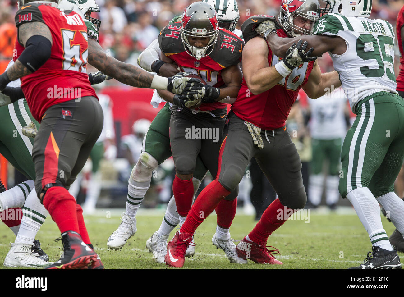 Tampa, Florida, USA. 31st Aug, 2017. Tampa Bay Buccaneers running back ...
