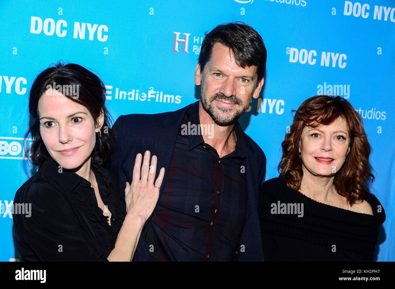 Mary louise parker and susan sarandon hi-res stock photography and