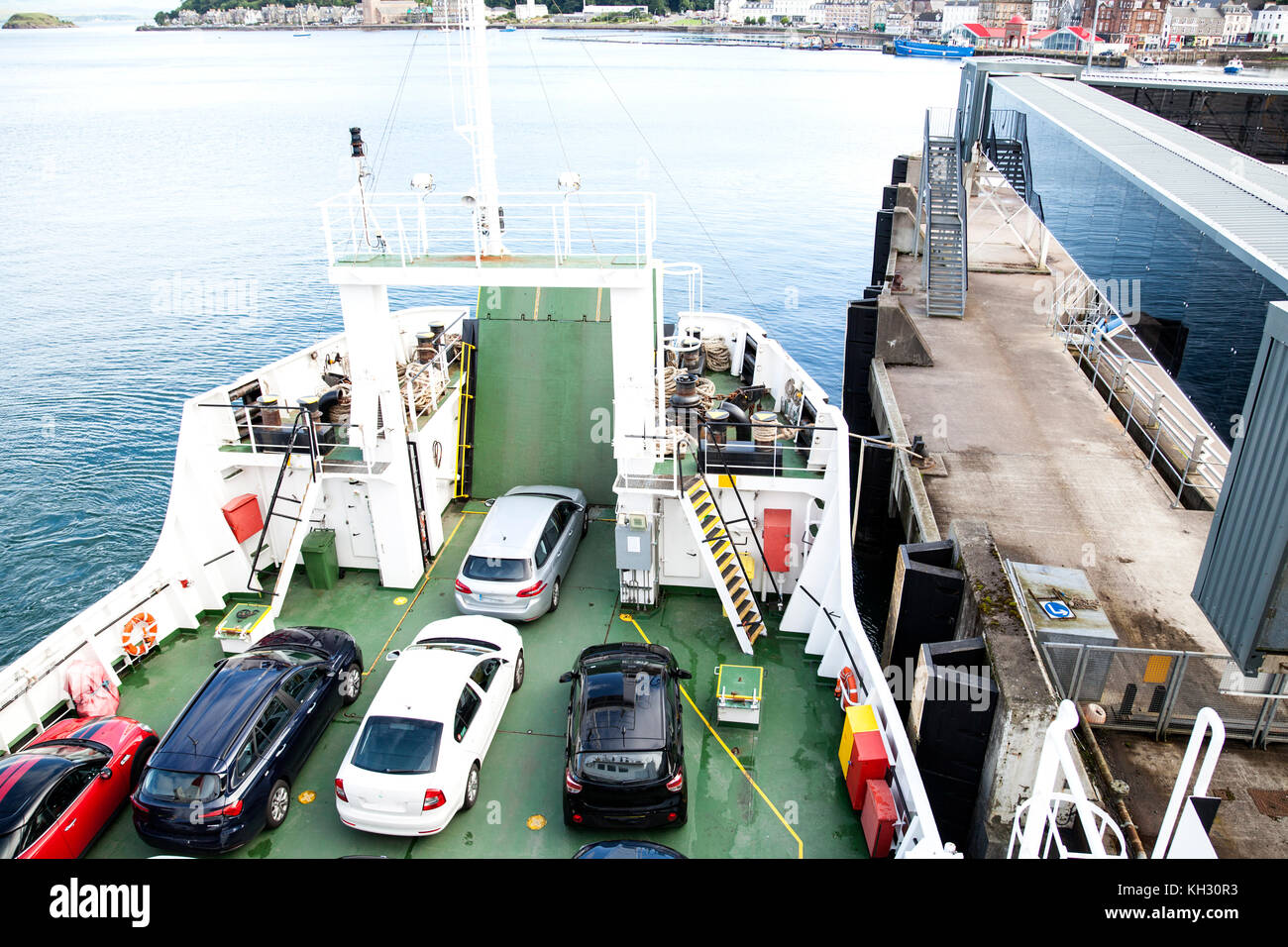Ship carrying cars hires stock photography and images Alamy