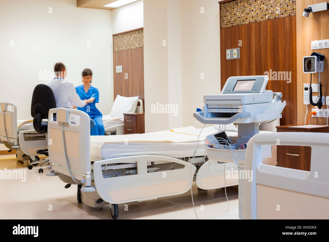 Ecg machine hi-res stock photography and images - Alamy