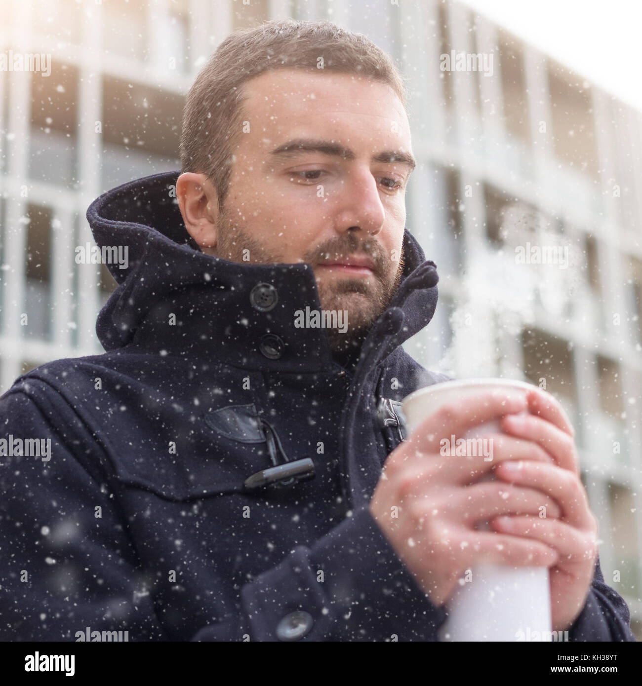 Hot weather cool drink hires stock photography and images Alamy