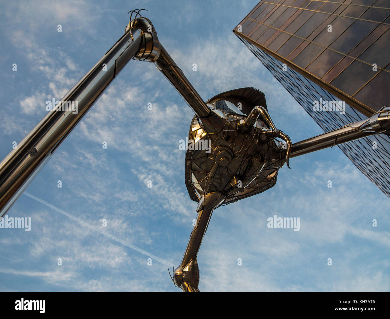 Martian fighting machine hi-res stock photography and images - Alamy