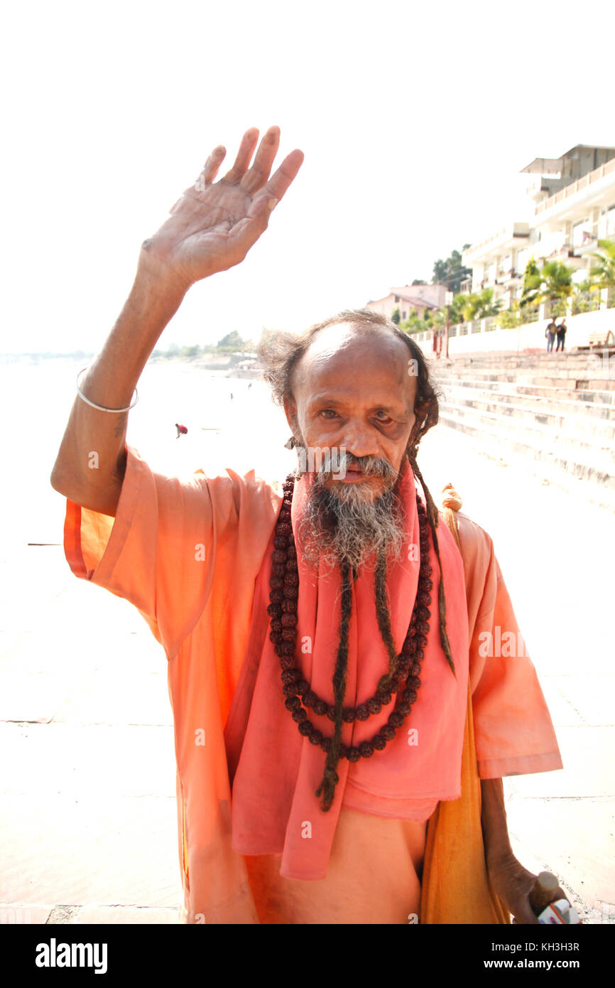 Sadhu (Baba), Sadhu, Old Hindu Priest, Indian Holy Man, Rishikesh, Haridwar, Varanasi, Badarinath, Himalayas, India (© Saji Maramon) Stock Photo