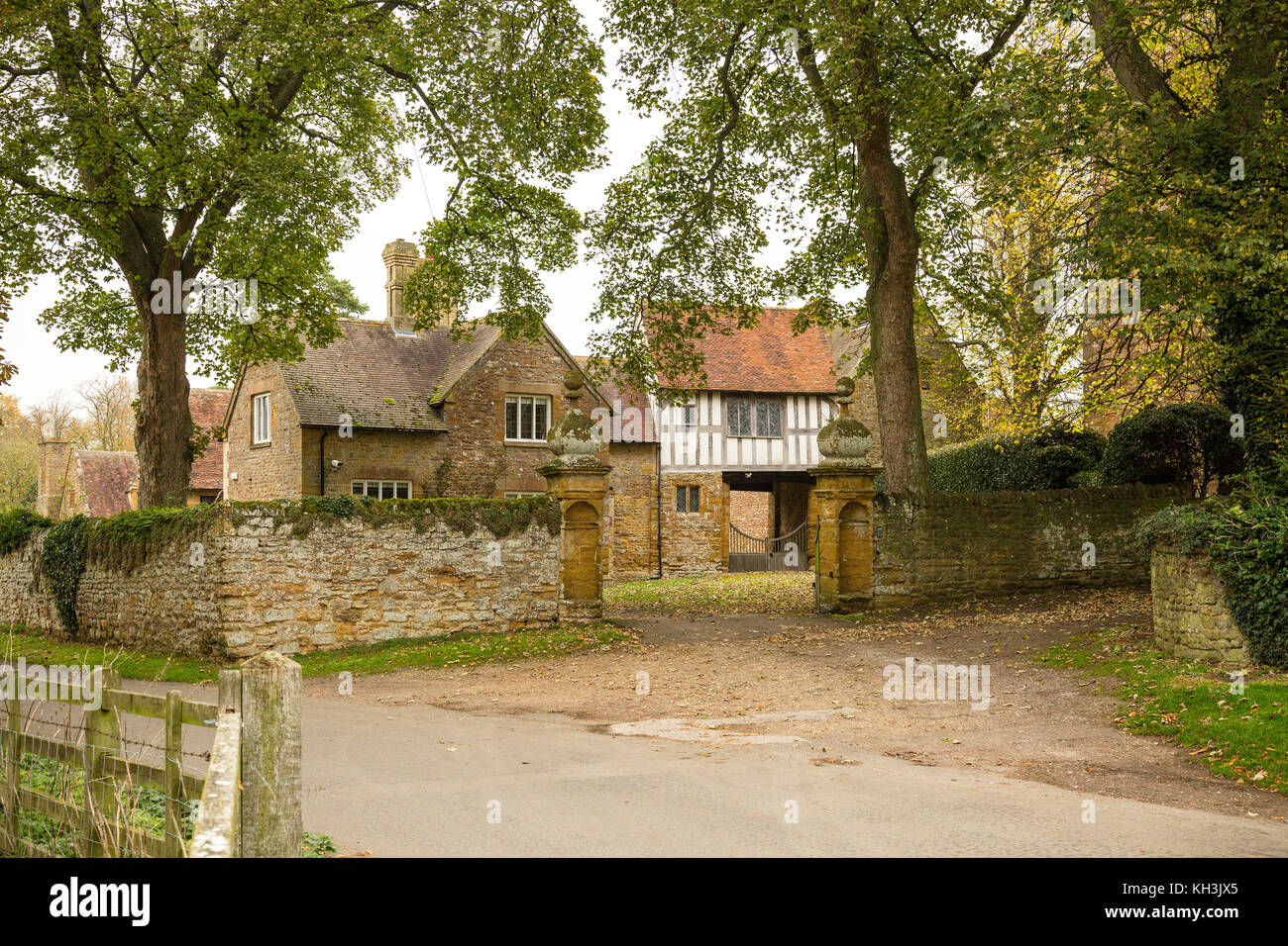 17th century building explosion hires stock photography and images Alamy