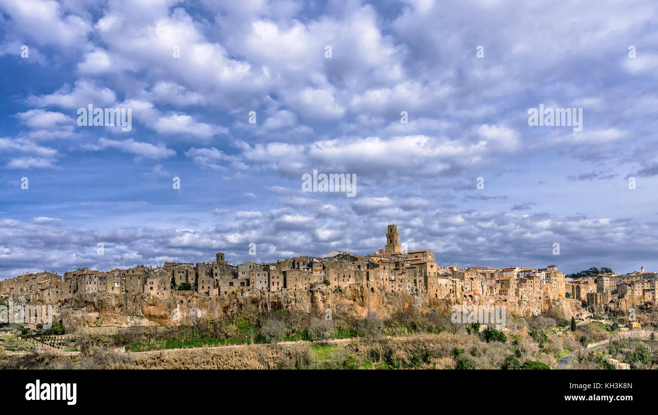 Wonderful panoramic view of Pitigliano, a village famous for being built on tuff, Grosseto, Tuscany, Italy Stock Photo