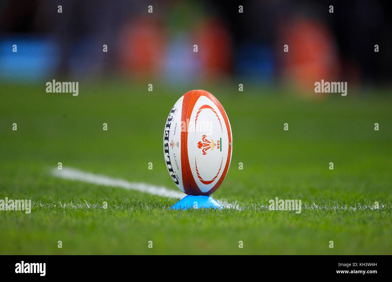A general view of a Rugby ball on a pitch Stock Photo - Alamy