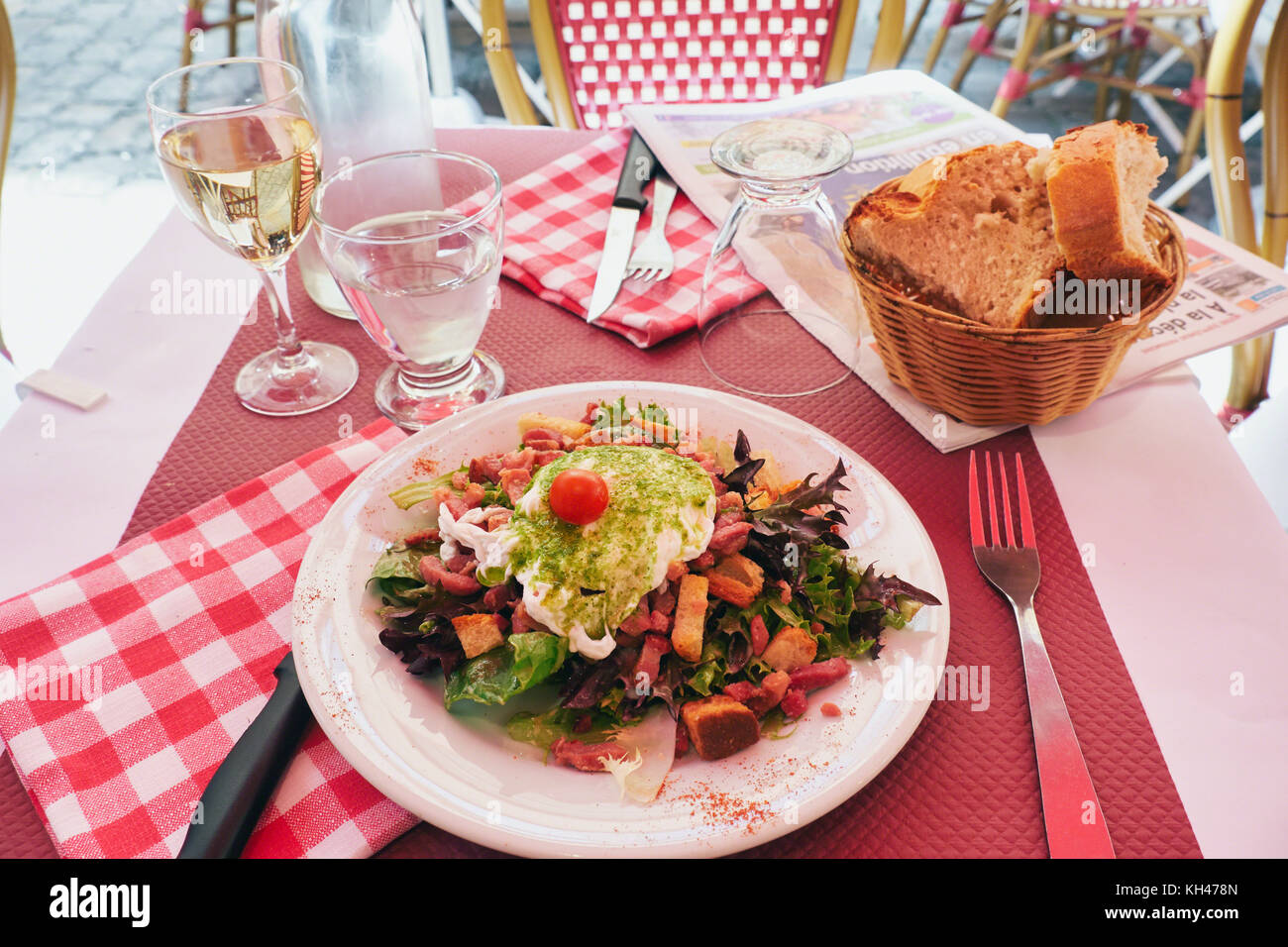 Traditional Lyionnaise Salad with Egg and Ham, Old Lyon, France Stock Photo