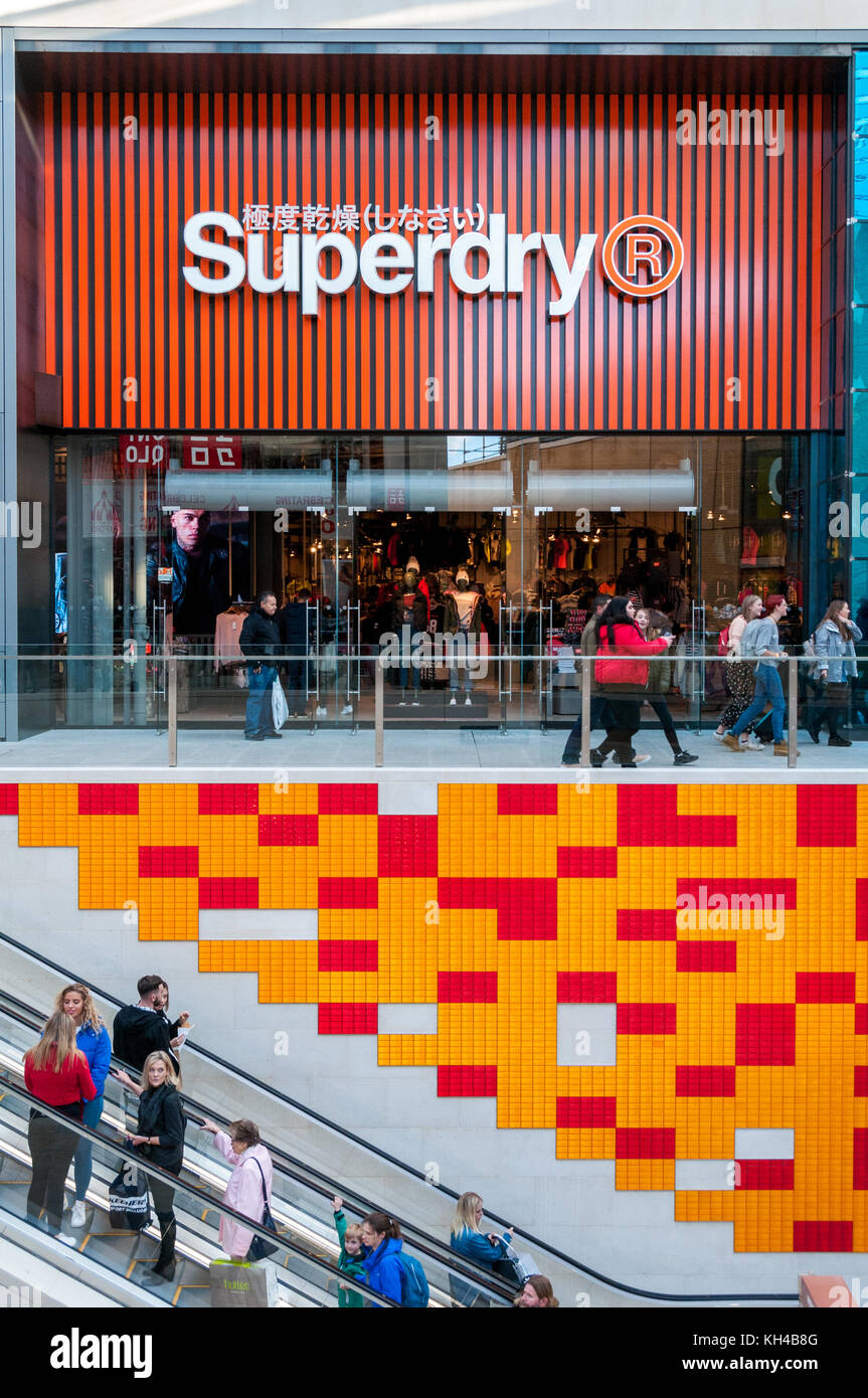 Superdry japan hi-res stock photography and images - Alamy