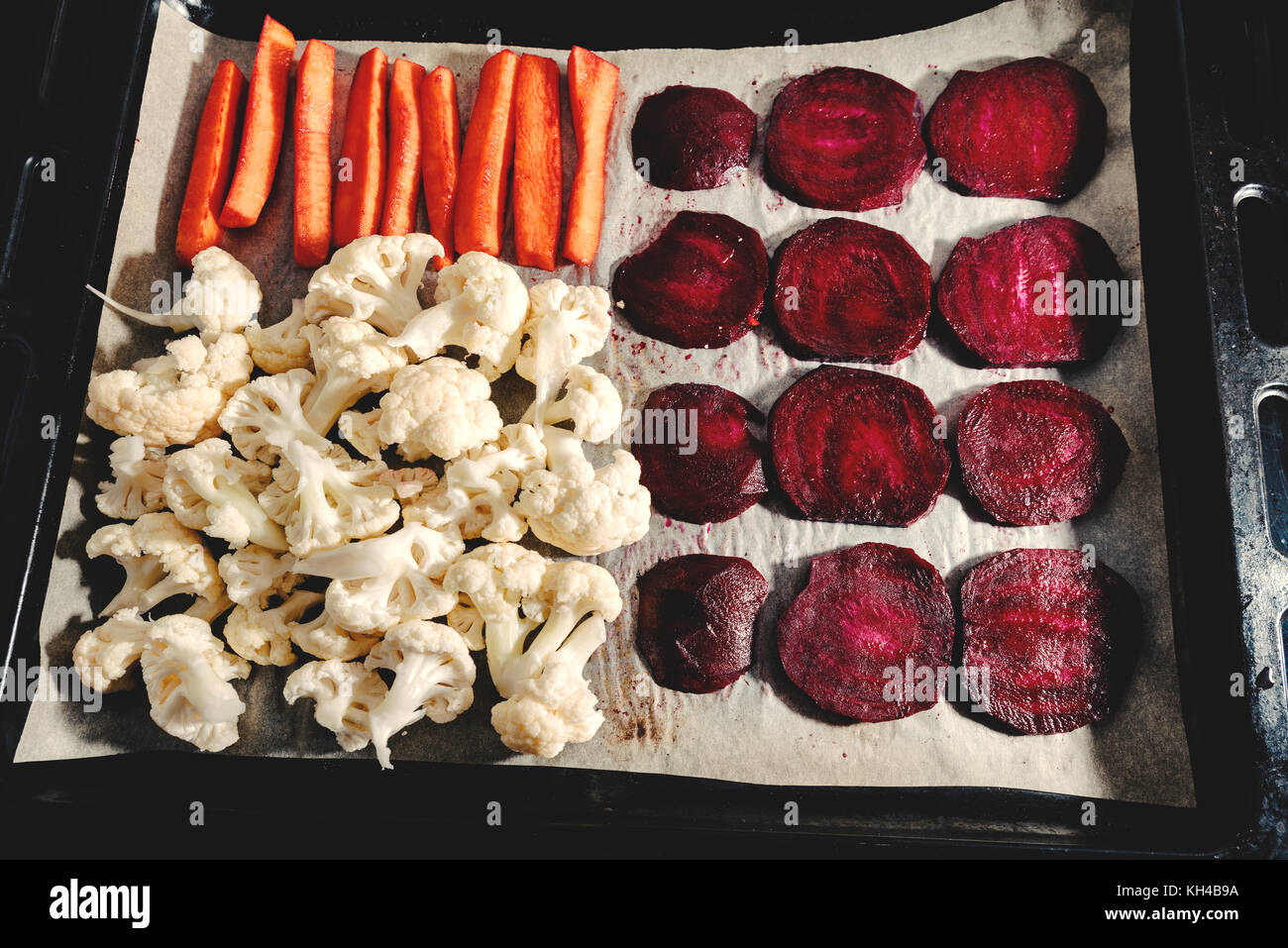 Vegan Dinner Carrots Beet Cauliflower Stock Photo Alamy