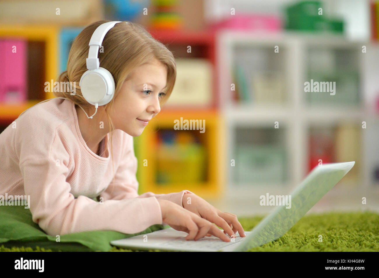 girl using modern laptop Stock Photo - Alamy