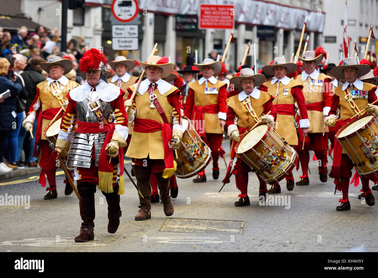 Company of Pikemen & Musketeers Honourable Artillery Company at the Lord Mayor's Show Procession Parade along Cheapside, London Stock Photo