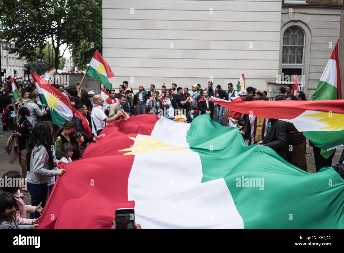 Kurdistan referendum Supporting Kurdistan referendum in London. Kurdish ...