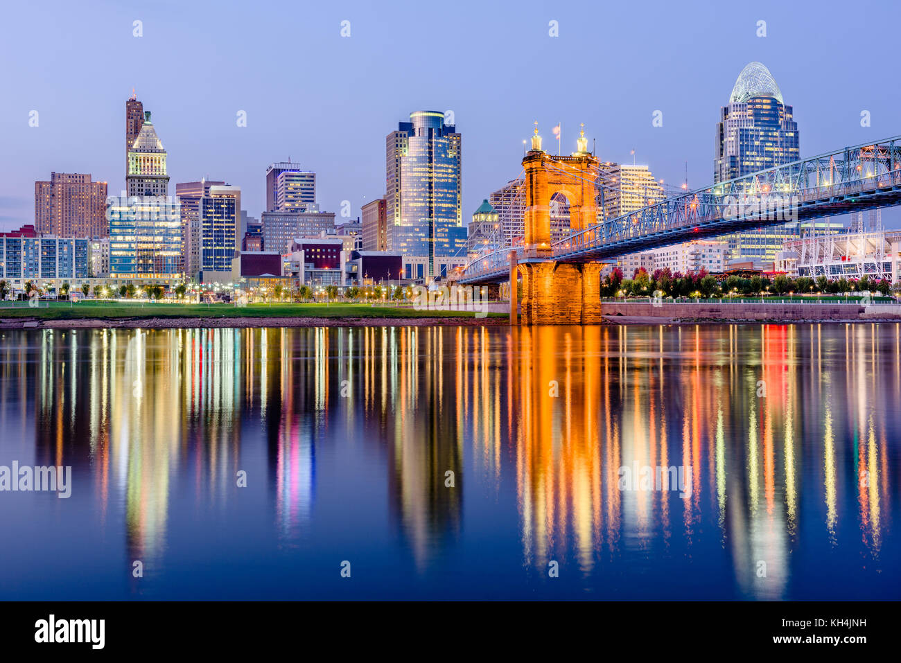 Cincinnati, Ohio, USA downtown skyline on the Ohio River. Stock Photo
