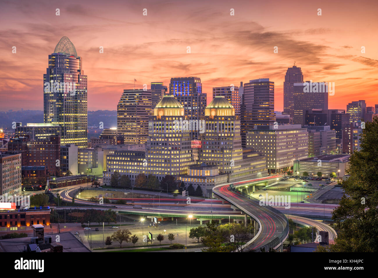 Cincinnati, Ohio, USA cityscape at twilight. Stock Photo
