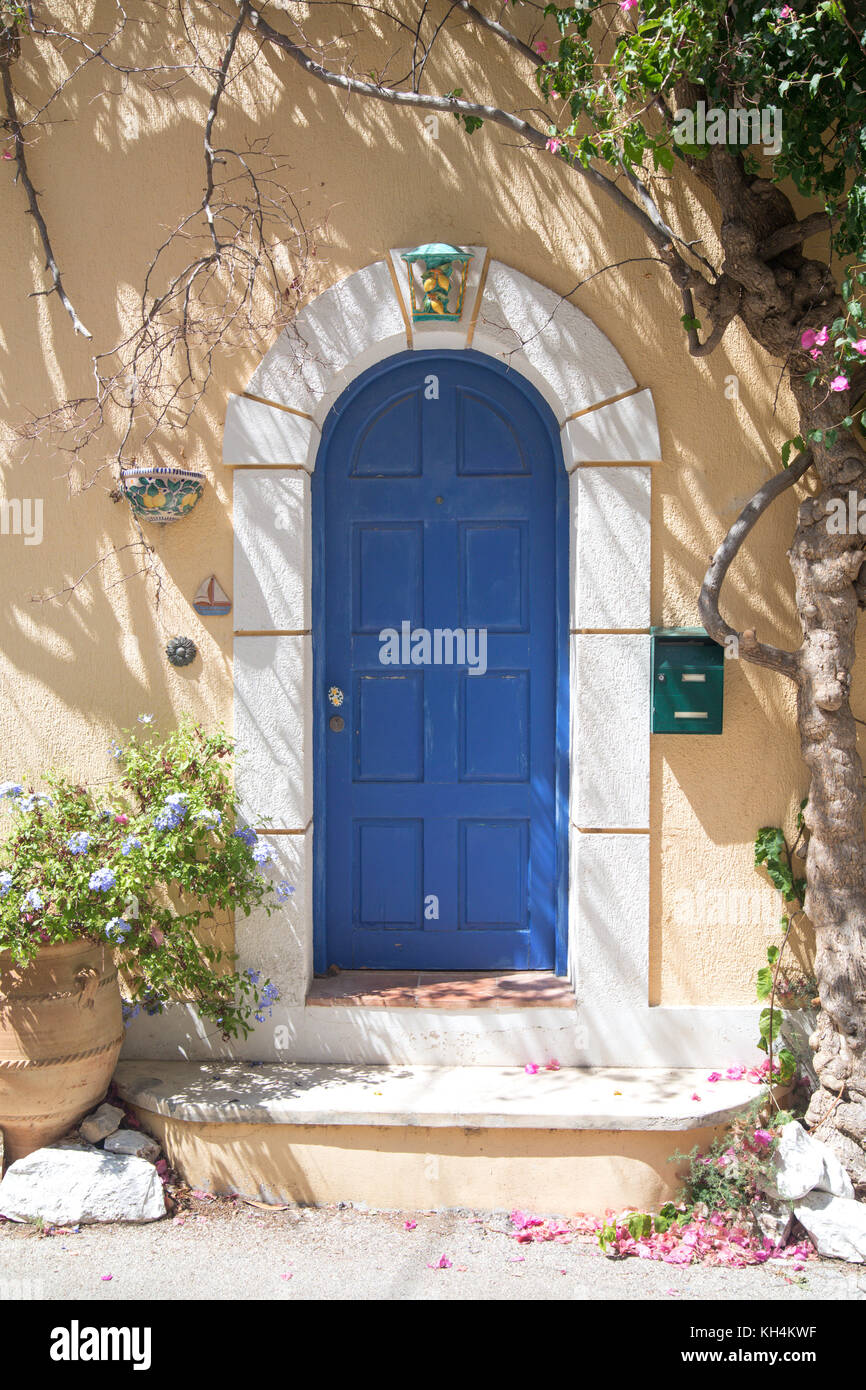 Blue door greek village hi-res stock photography and images - Alamy