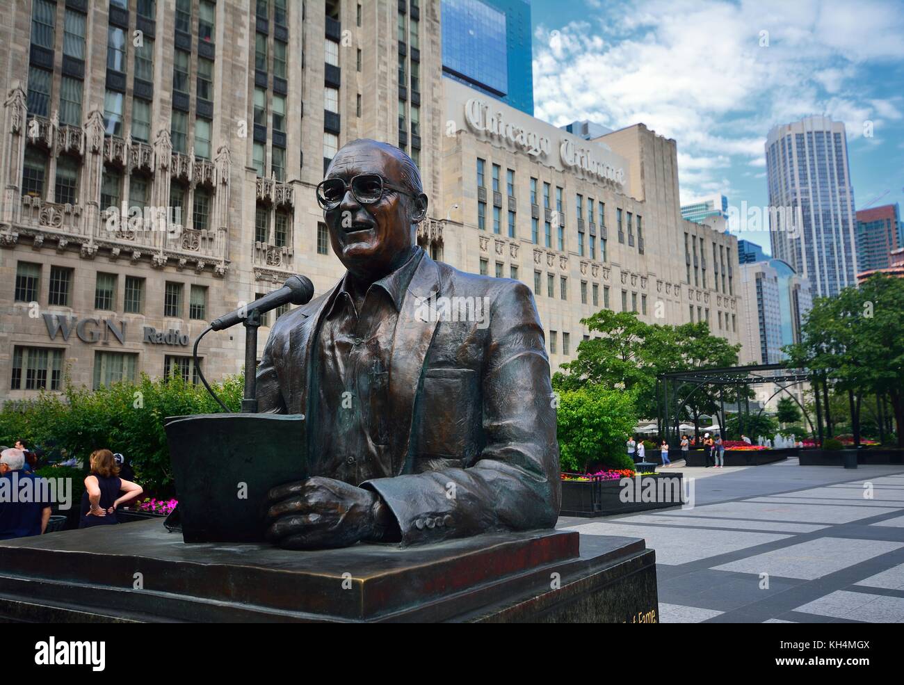 Chicago, Illinois - July 15, 2017: Statue of legendary Chicago broadcaster Jack Brickhouse in Pioneer Court along Michigan Ave Bridge in Chicago, IL,  Stock Photo