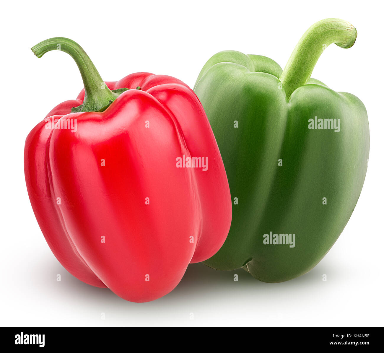 Fresh red and green bell peppers isolated on white background. Clipping ...