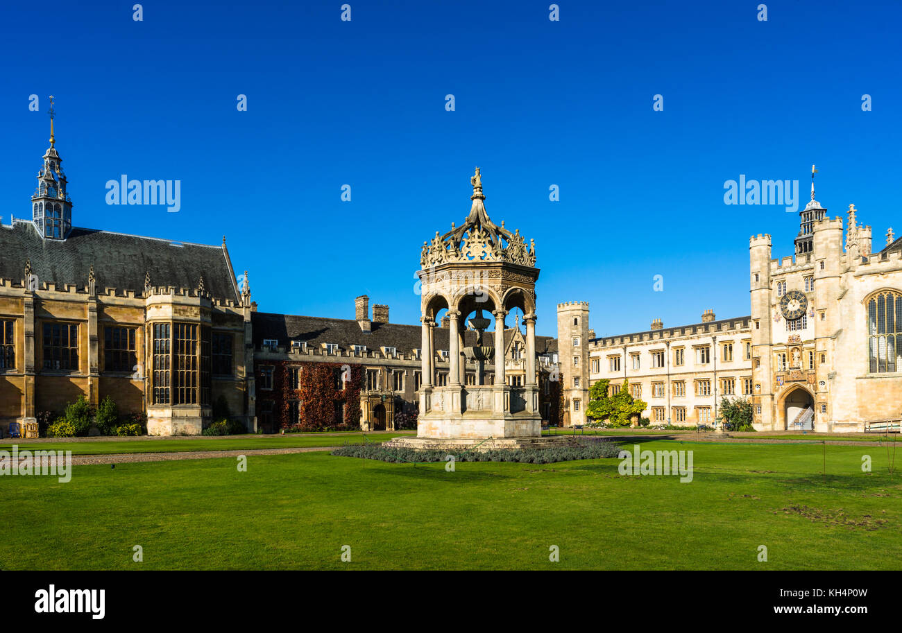 Trinity College Great Court and water fountain at Cambridge University. Cambridgeshire England UK Stock Photo