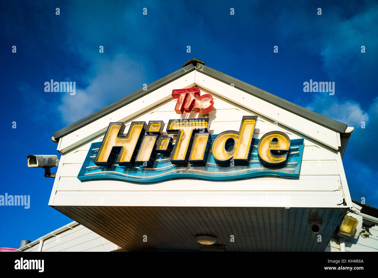 Hi-Tide / Hi Tide - Entrance doorway sign to the entertainment venue on Coney Beach Porthcawl in South Wales Stock Photo