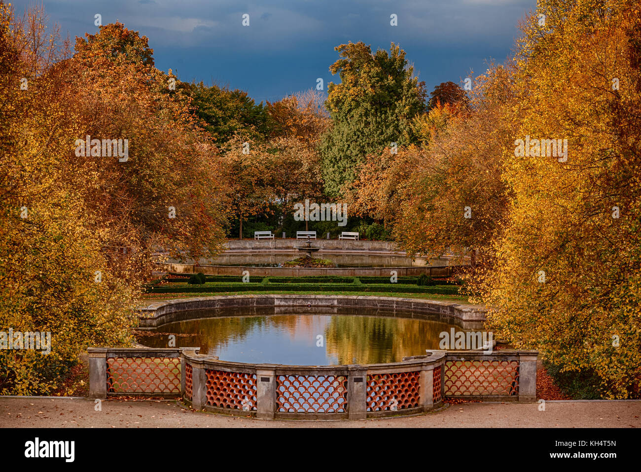 parklandschaft-hi-res-stock-photography-and-images-alamy