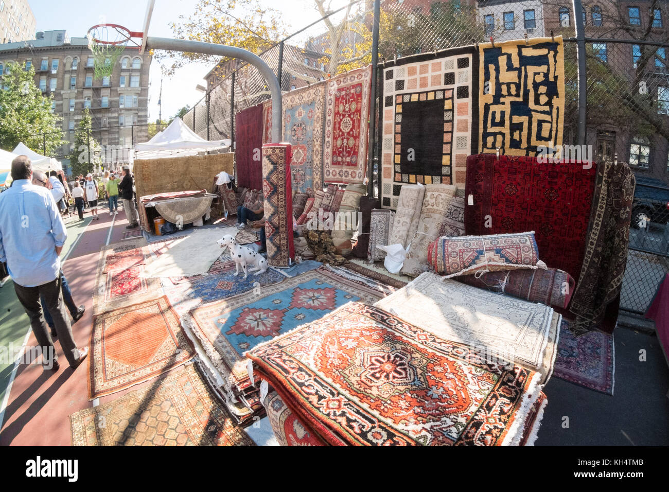 carpets and rugs for sale at the Grand bazaar flea market upper West