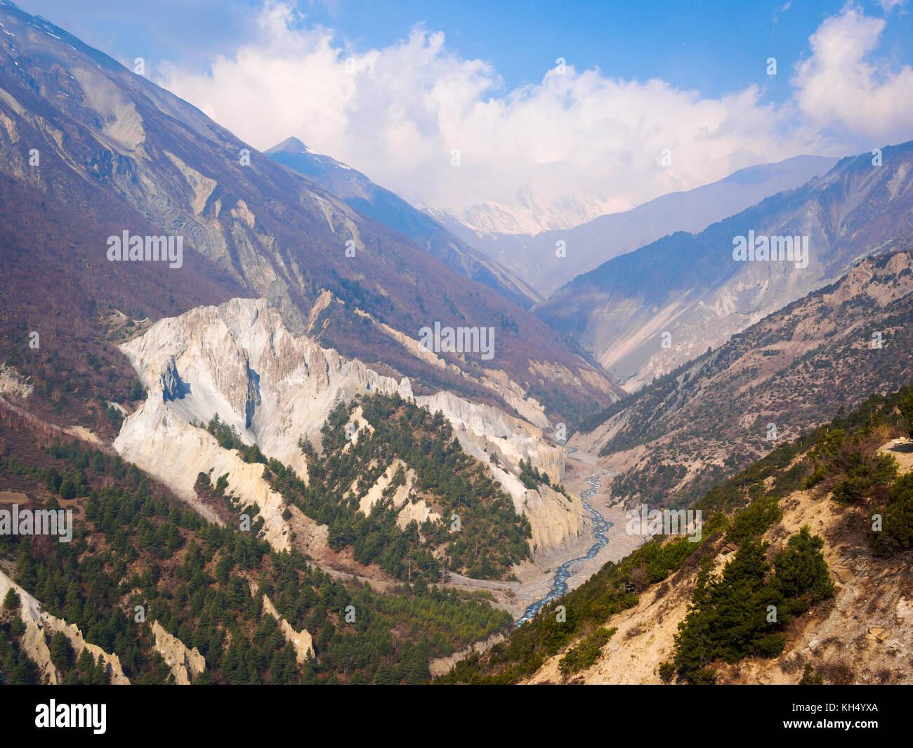 The arid, heavily eroded Khangsar Khola valley (a tributary of the Marsyangdi River), looking up towards Tilicho Lake, Annapurna Himalayas, Nepal Stock Photo