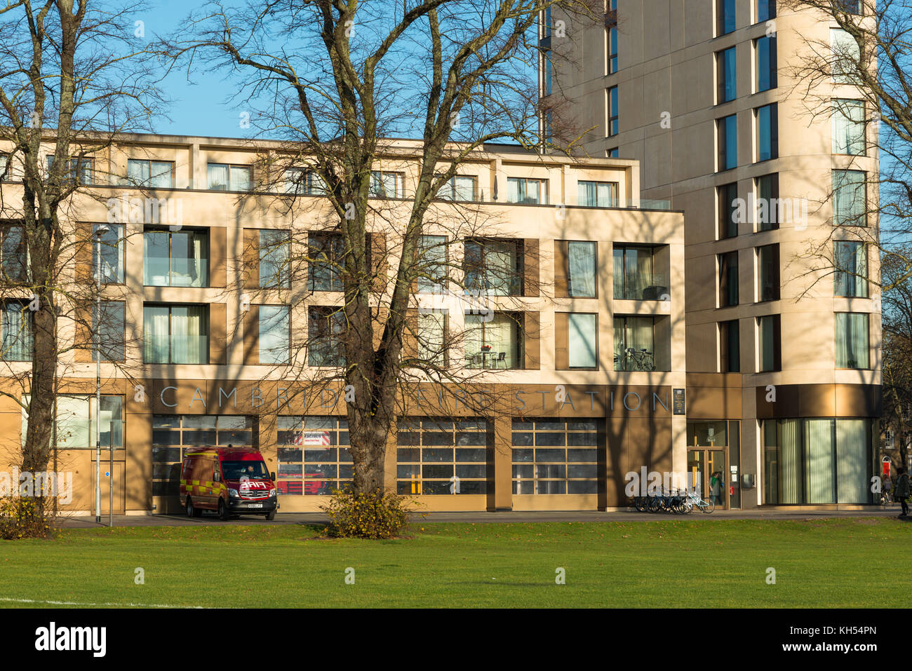 The new Cambridge Fire Station and upmarket residential apartments looking over Parkers Piece in Cambridge City Centre, Cambridgeshire, England, UK. Stock Photo