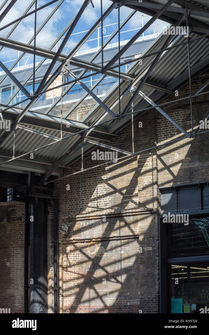 West Handyside Canopy, King's Cross, London, UK Stock Photo Alamy