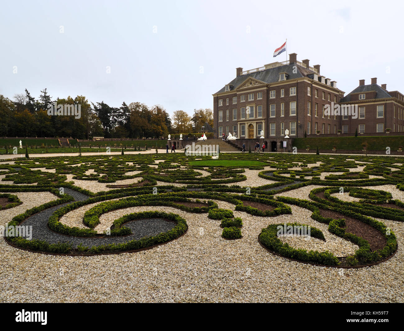 Palace het Loo of the Dutch Royal Family is open to the public, including the magnificent gardens. Apeldoorn, Gelderland, the Netherlands. Stock Photo