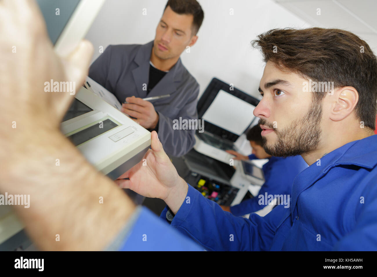 Broken copy machine hi-res stock photography and images - Alamy