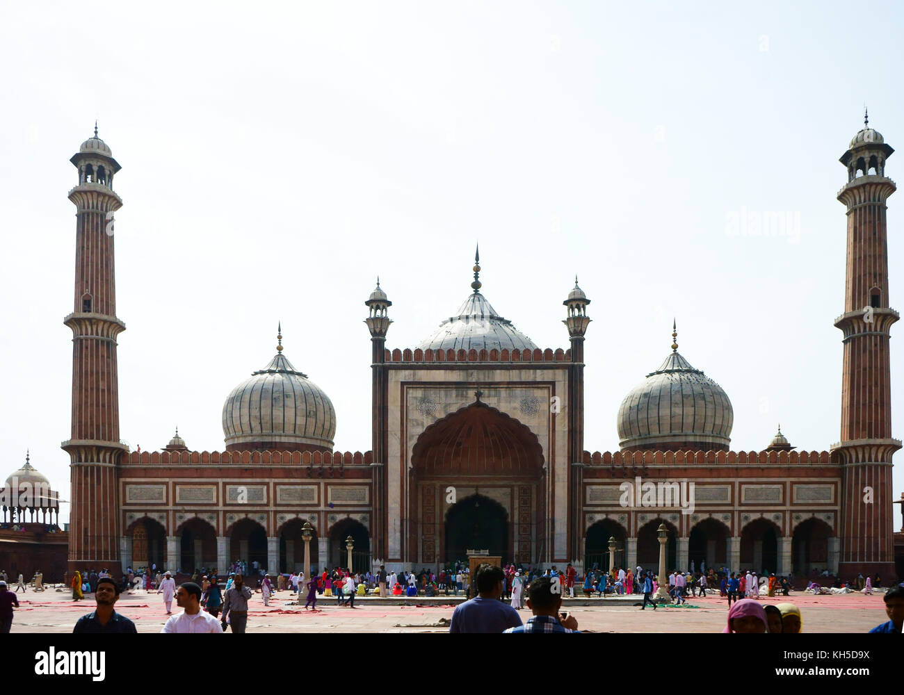 Muslims during Friday prayer in courtyard at Fatehpuri Masjid mosque in Old Delhi, India Stock Photo