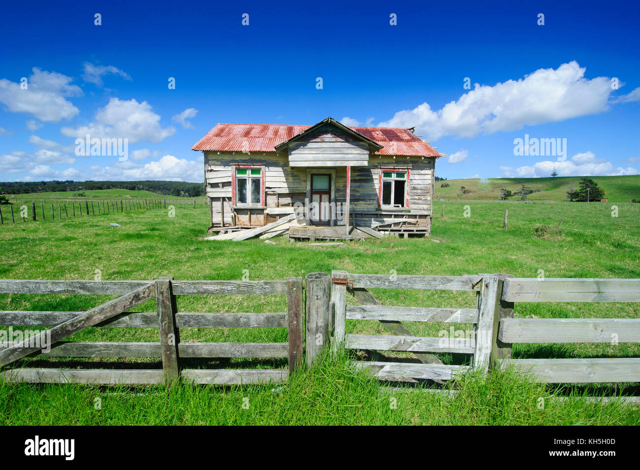 Old farming cottage, Westcoast Northland North Island, New Zealand ...