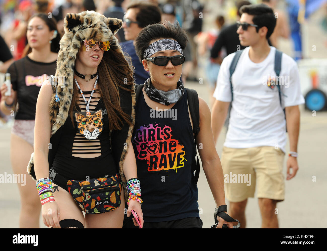 Orlando, United States. 11th Nov, 2017. People attend the Electric