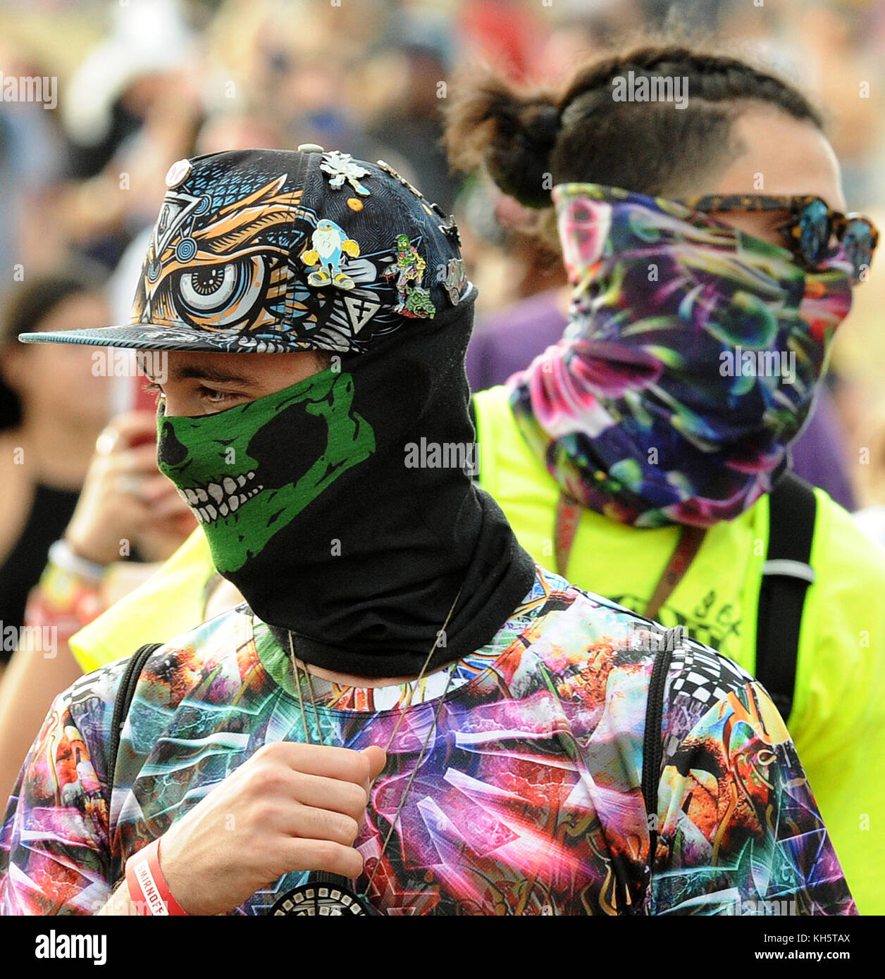 Orlando, United States. 11th Nov, 2017. Two men wear bandana face masks at  the Electric Daisy Carnival, the largest electronic dance music festival in  the United States, on November 11, 2017 at