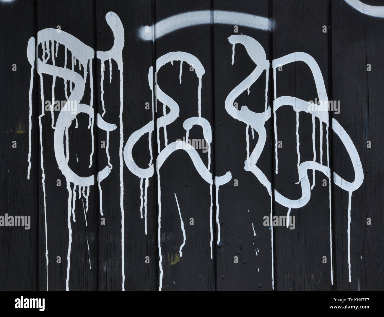 Graffite, dripping paint Stock Photo Alamy