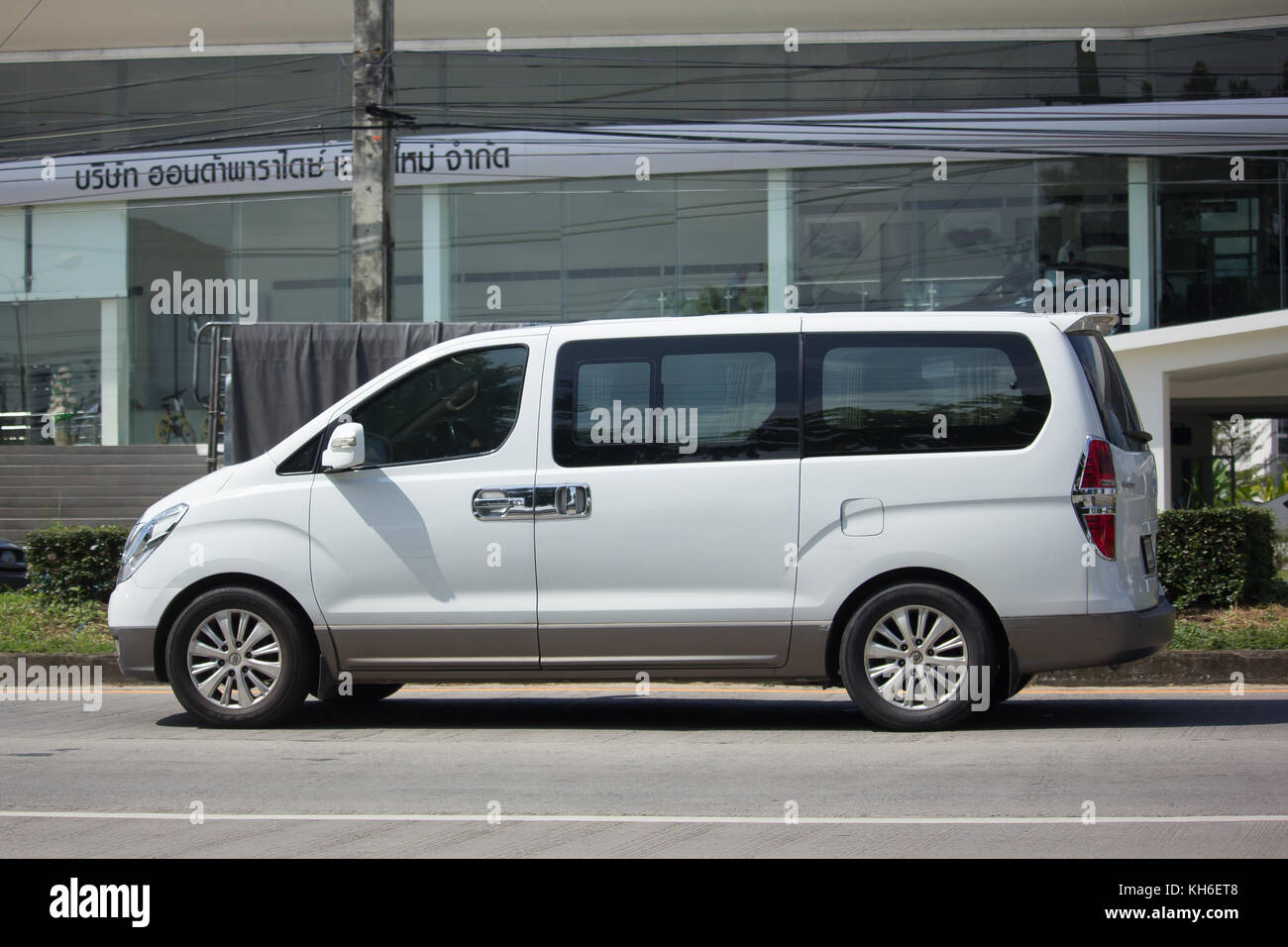 Hyundai van hi-res stock photography and images - Page 8 - Alamy