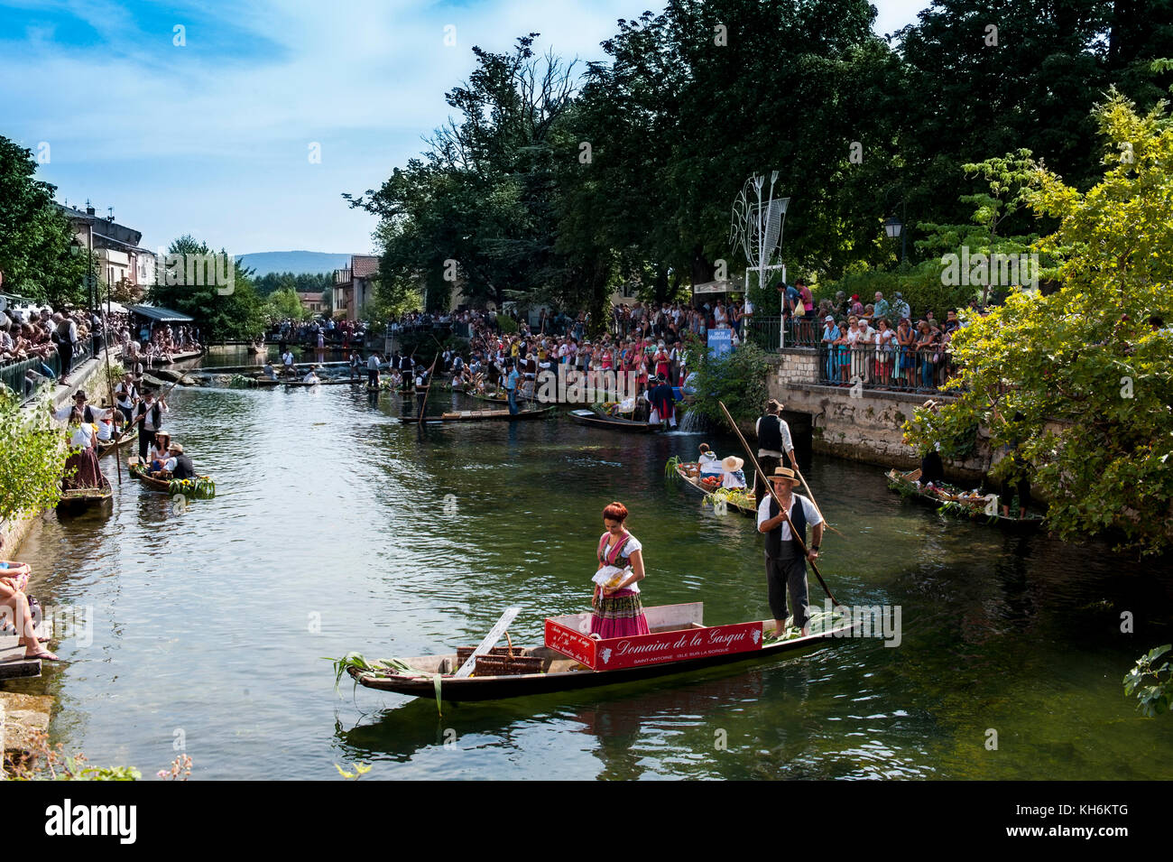 Isle sur floating market Stock Photo Alamy