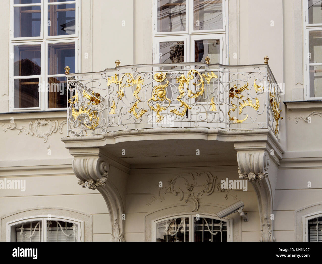 Palais Mirbach Mirbachov Palac Frantiskanske Nam 8 11 Bratislava palais-mirbach-mirbachov-palac-frantiskanske-nam-8-11-bratislava